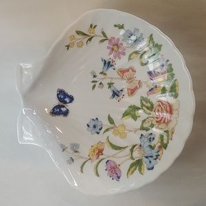 Vintage Aynsley "Cottage Garden" Shell Shaped Soap Dish, Bone China, Made in Eng